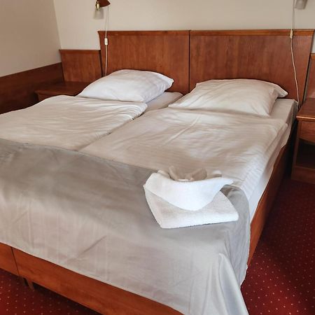 Hotel Dowhan Nowe Exterior foto